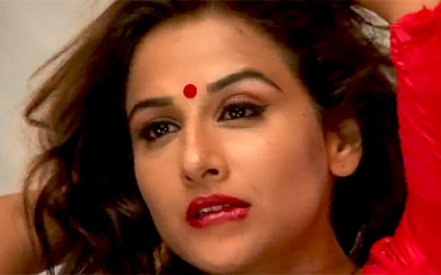 Vidya Balan Hot And Spicy Photos 5382