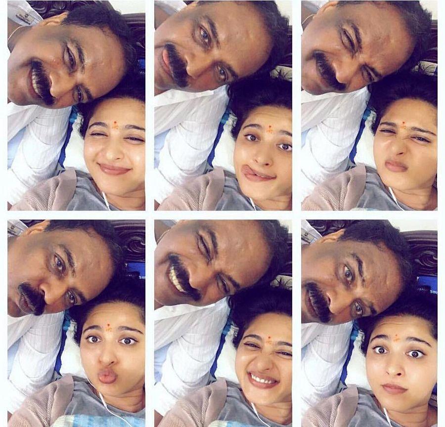 B'day Special: Anushka Shetty Funny Selfies Moment Captured Photos