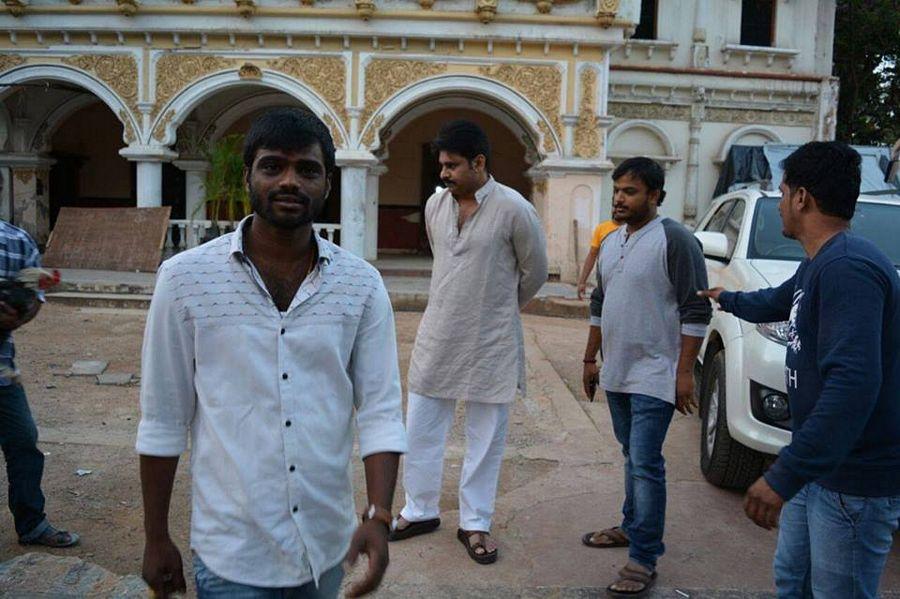 Exclusive Photos Leaked from the sets of Katamarayudu Movie