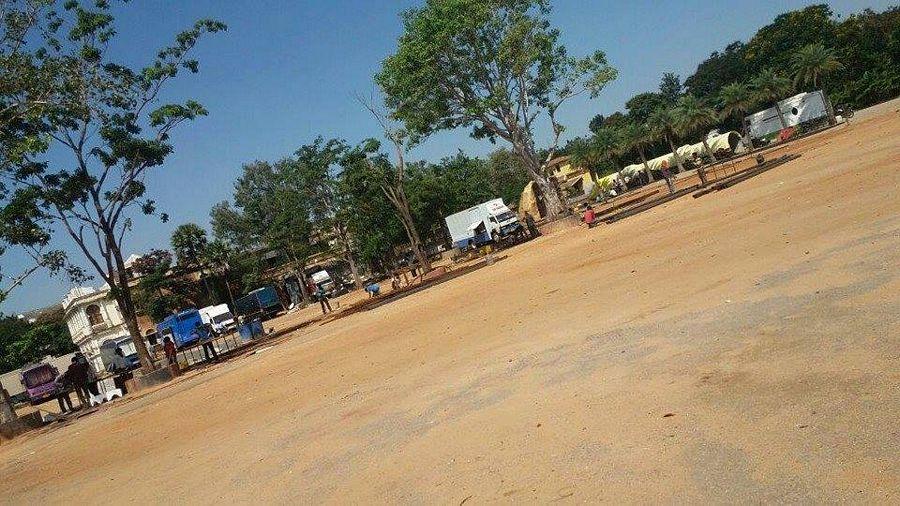 Exclusive Photos Leaked from the sets of Katamarayudu Movie