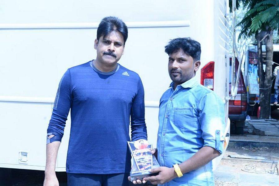 Exclusive Photos Leaked from the sets of Katamarayudu Movie