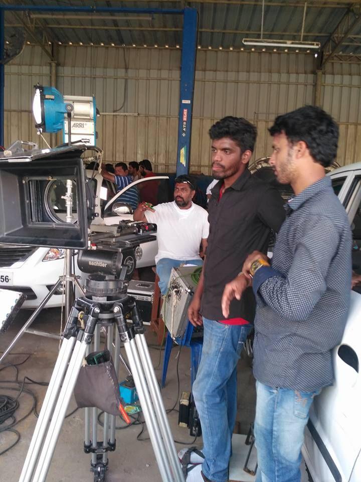 Exclusive Photos Leaked from the sets of Katamarayudu Movie