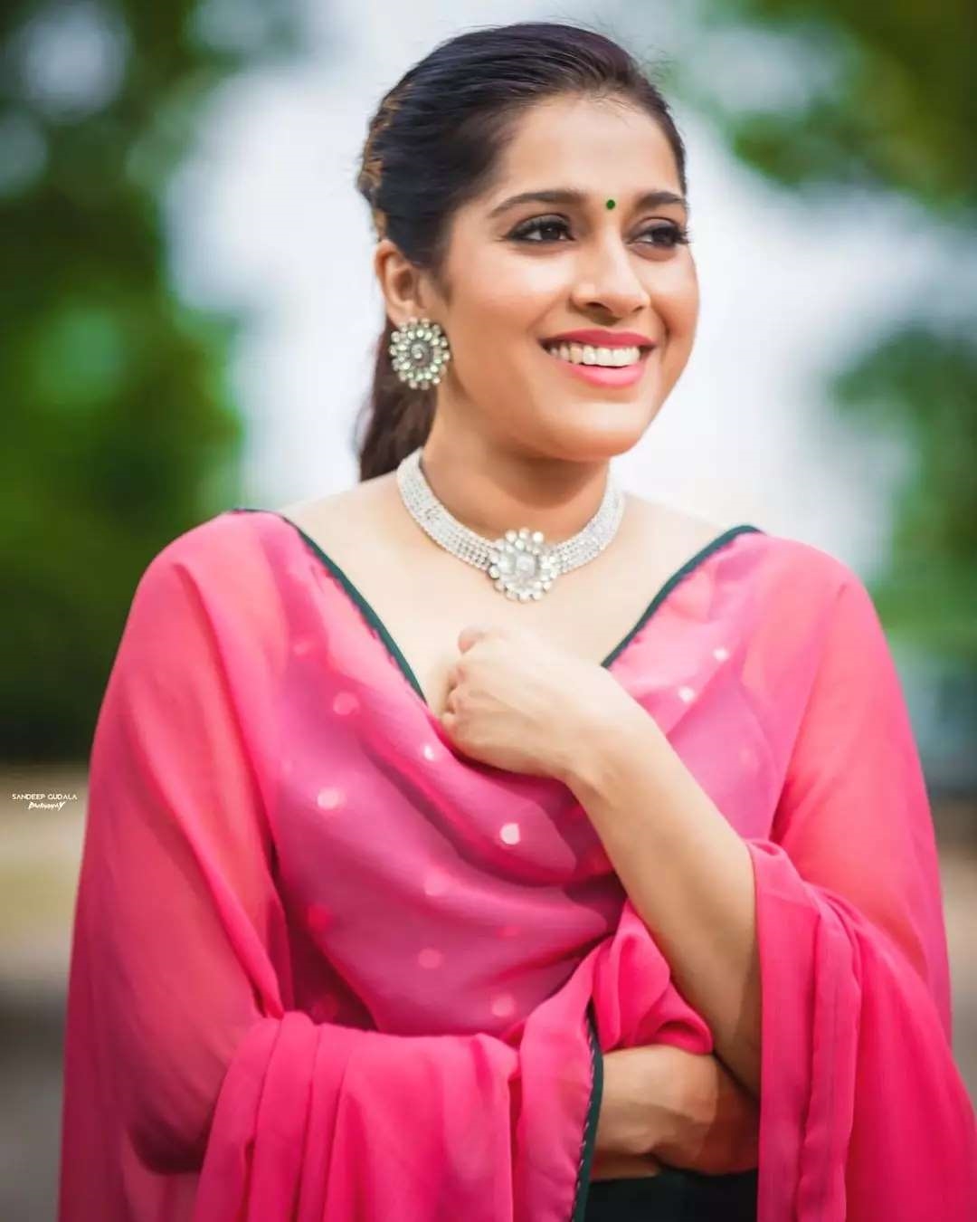 Rashmi Gautam New Clicks Photo Shoot