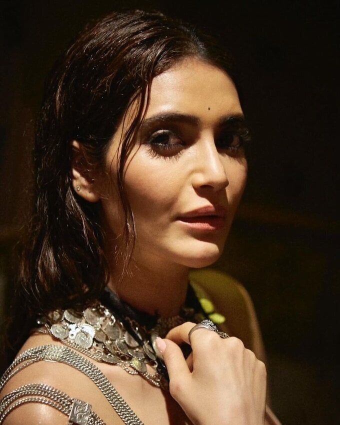 Actress And Model Karishma Tanna Latest Images