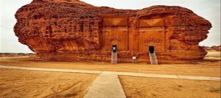 An 8000-year-old temple still exists in Saudi Arabia!!!