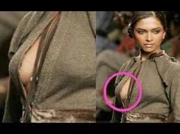 Bollywood actress oops moment Rare Photos