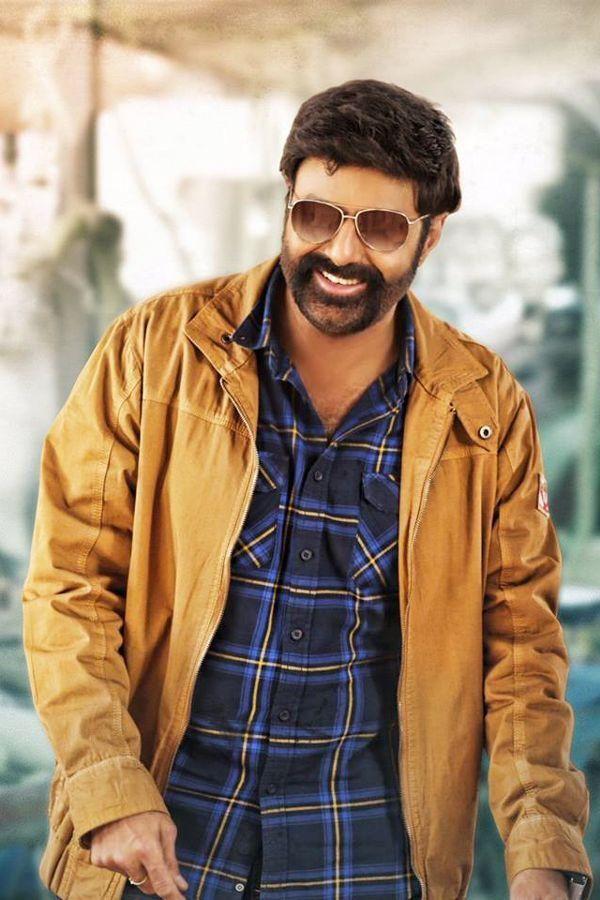 Nandamuri Balakrishna Stills From Paisa Vasool Movie