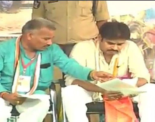 Pawan Kalyan Addresses at Handloom Weavers Satyagraha Deeksha