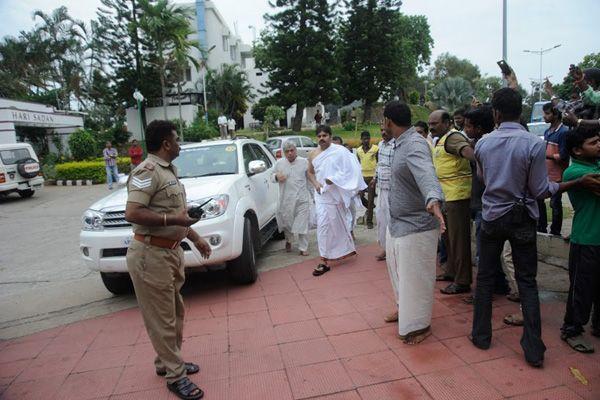 Pawan Kalyan Visits Tirumala Photos