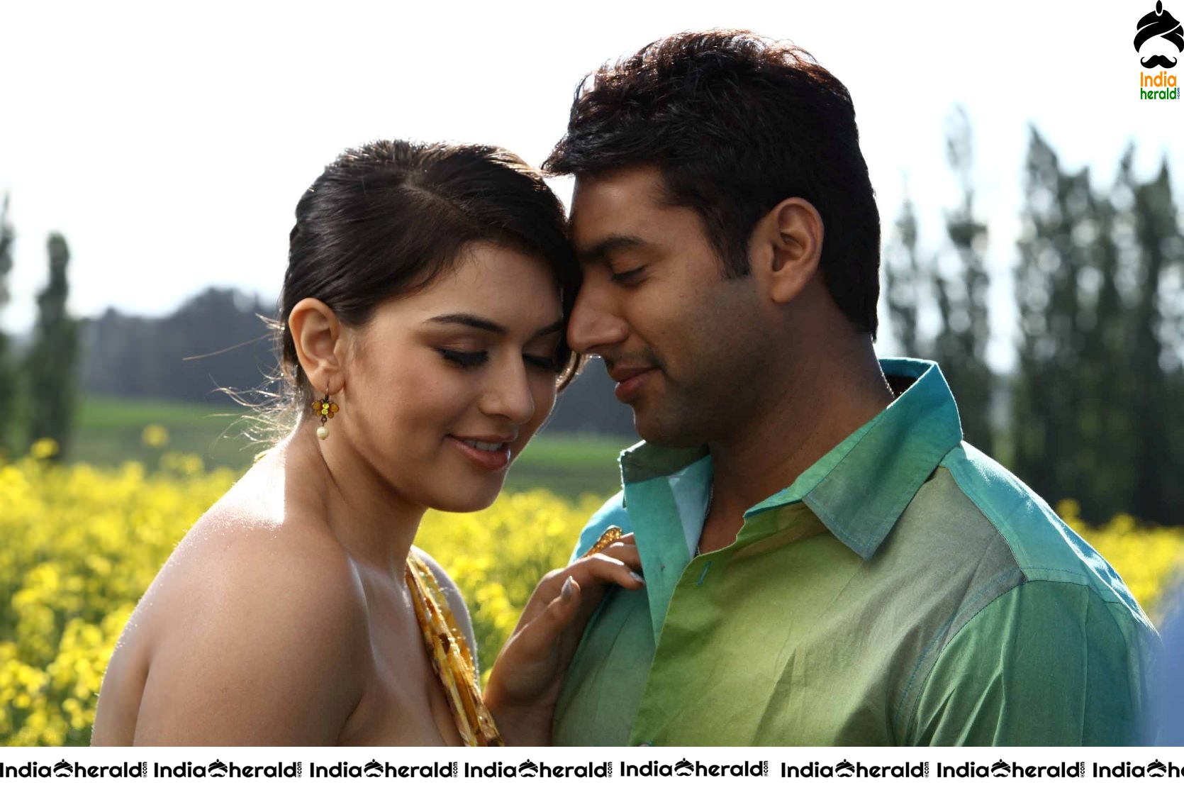 Actor Jayam Ravi Rare Photos With Hansika From Engeyum Kaad