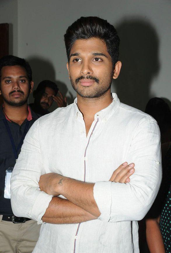 Allu Arjun at Chiranjeevi 60th Birthday Celebrations