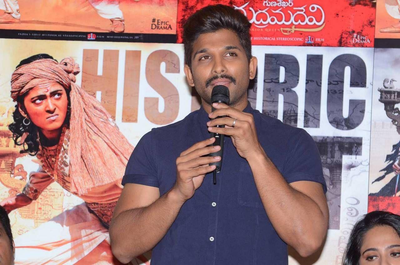 Allu Arjun Latest Stills At Rudhramadevi Success Meet