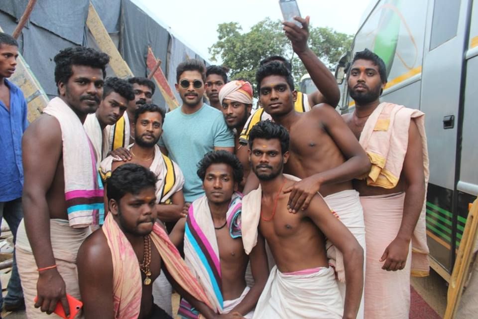 Allu Arjun With his Fans Photos