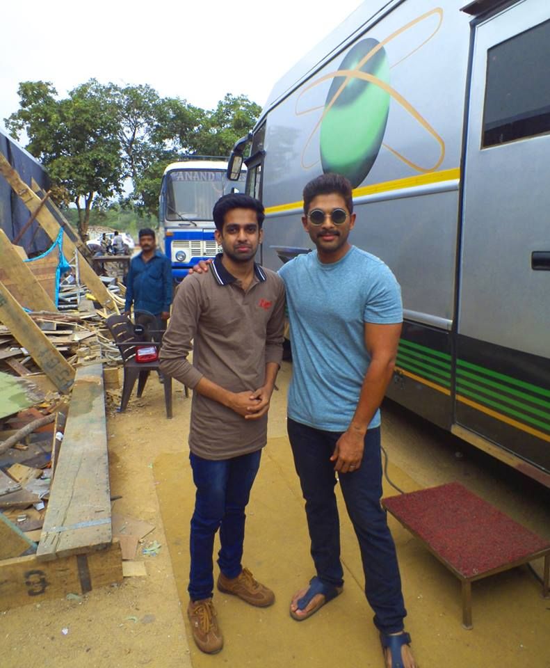 Allu Arjun With his Fans Photos