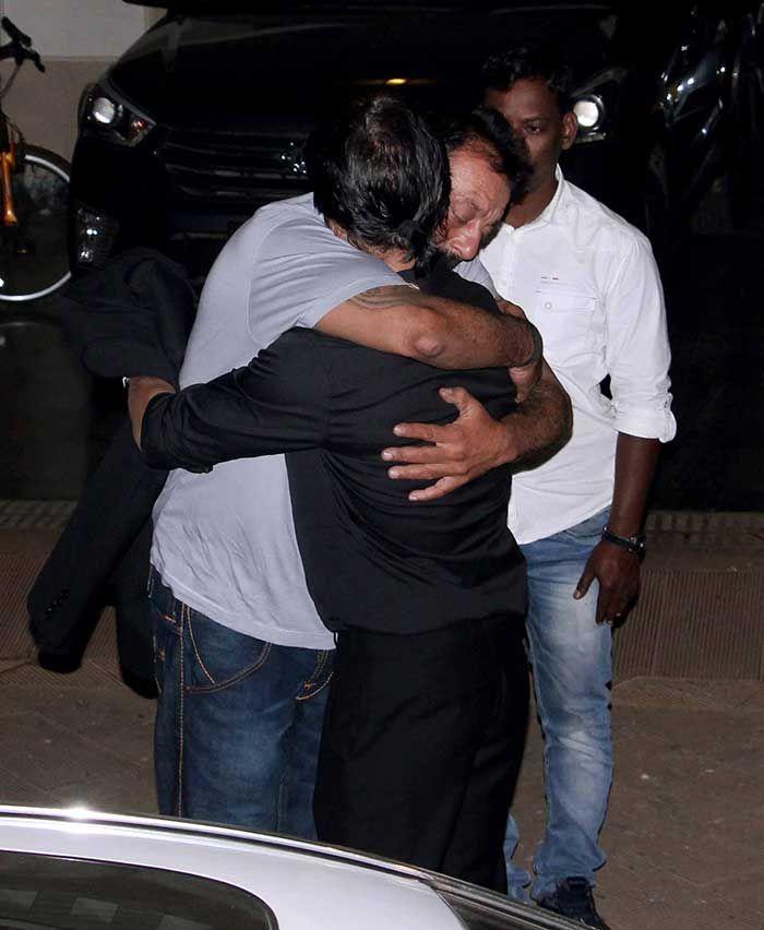 Celebrities Meet At Sanjay Dutt House