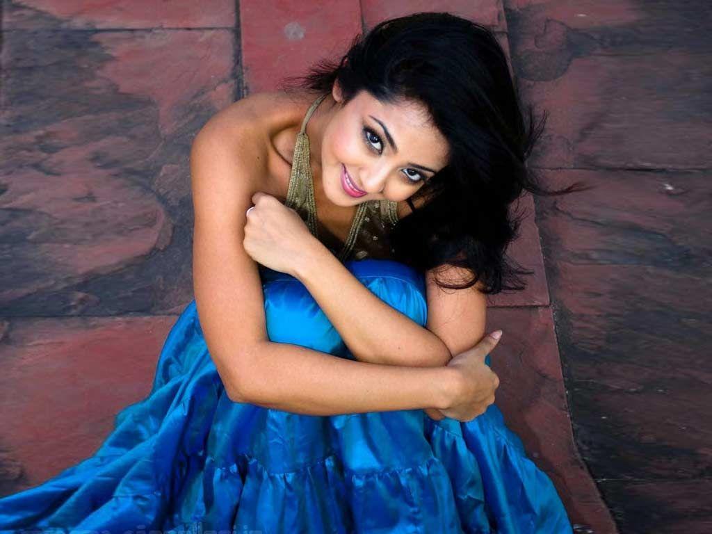 Actress Aindrita Ray Latest Cute Unseen Photoshoot Stills