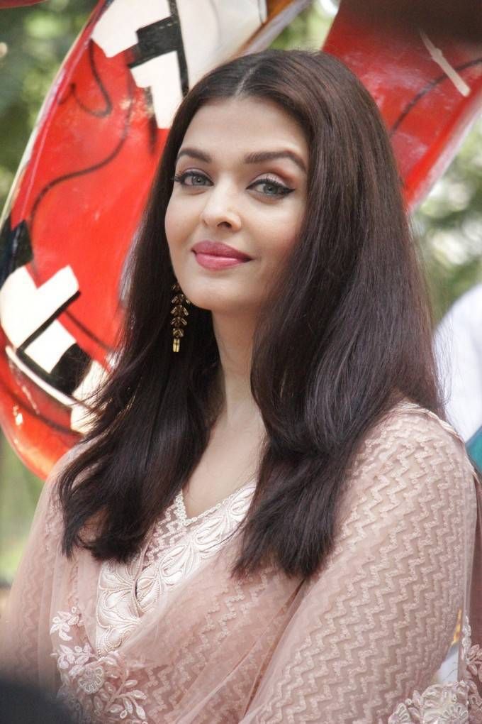 Actress Aishwarya Rai New Stills