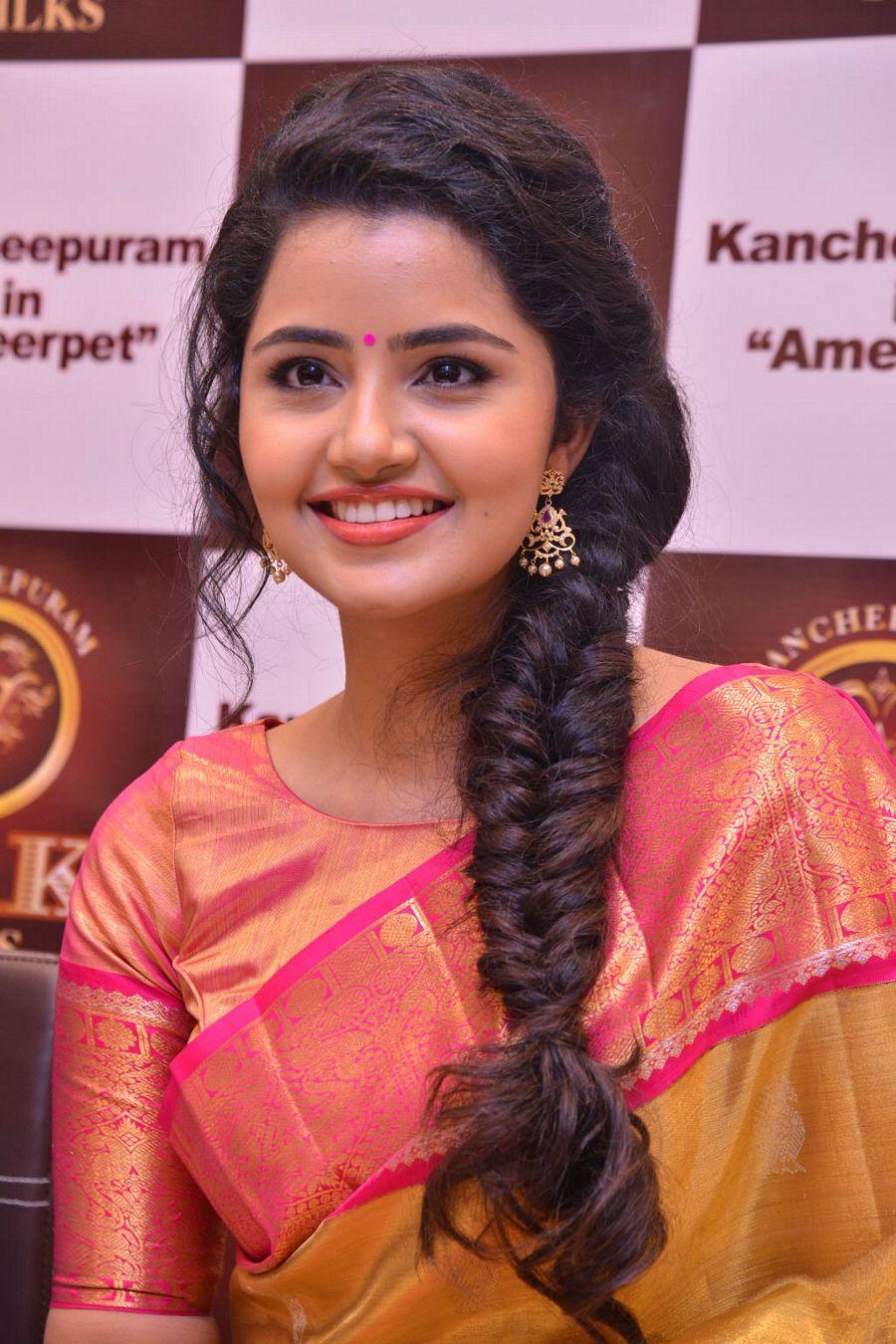 Actress Anupama Parameswaran Latest Saree Photos