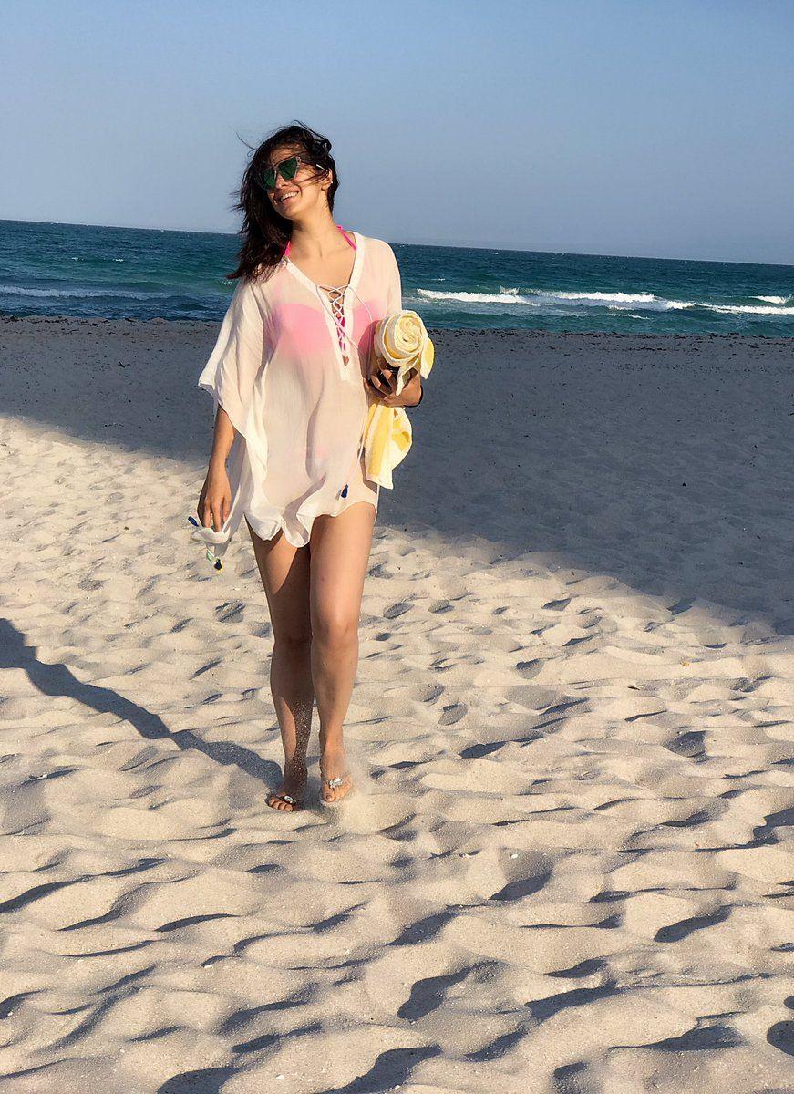 Actress Lakshmi Rai Hot Photos in Miami Beach 2017 Goes Viral