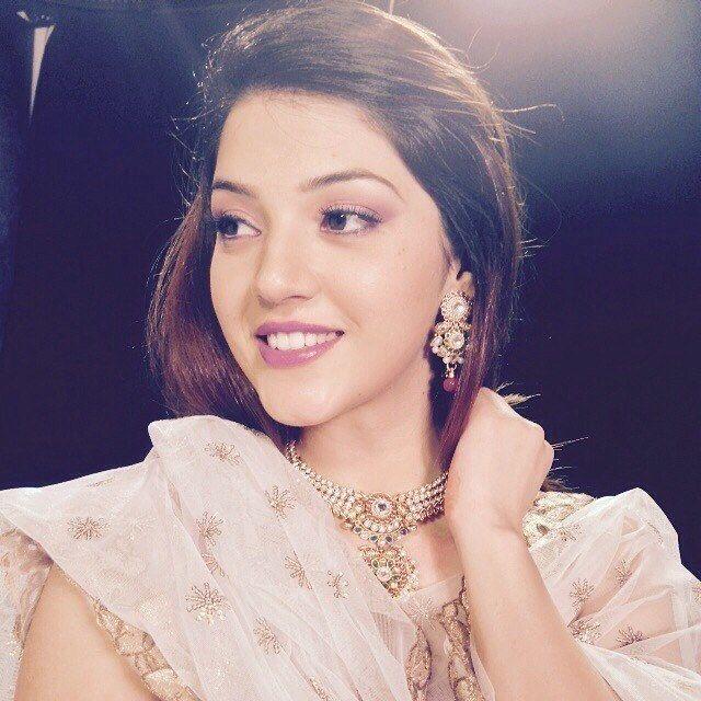 Actress Mehreen Pirzada Rare & Unseen Photos