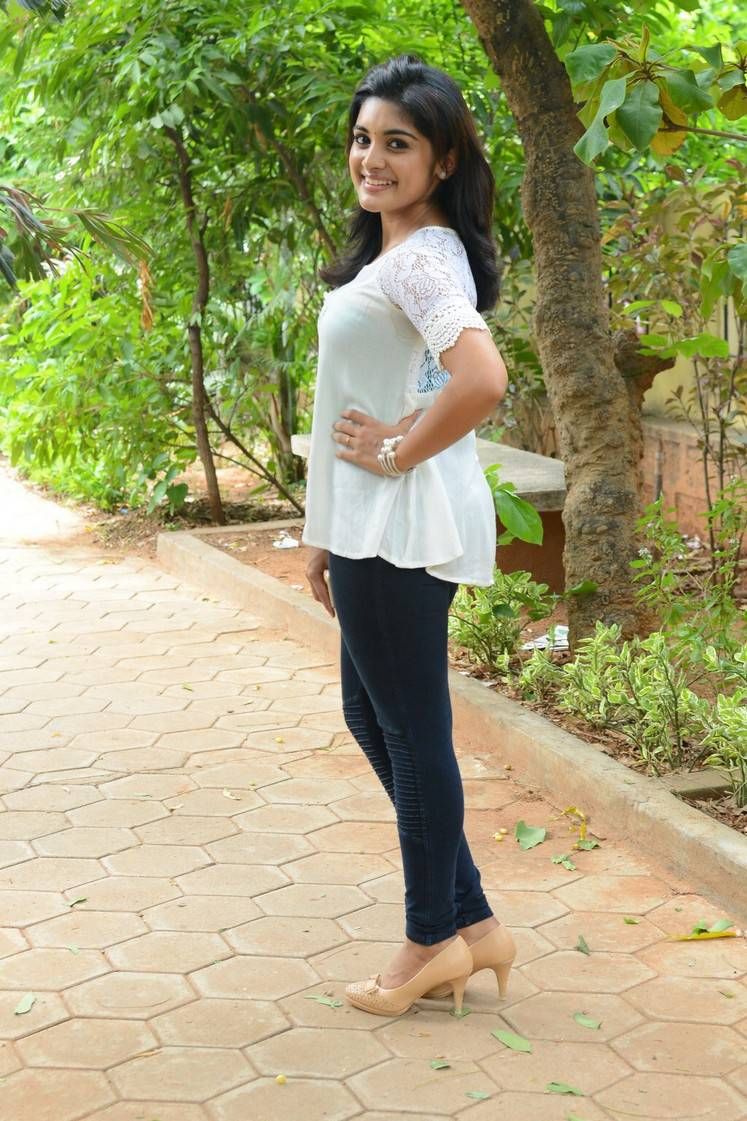 Actress Niveda Thomas Photo Stills