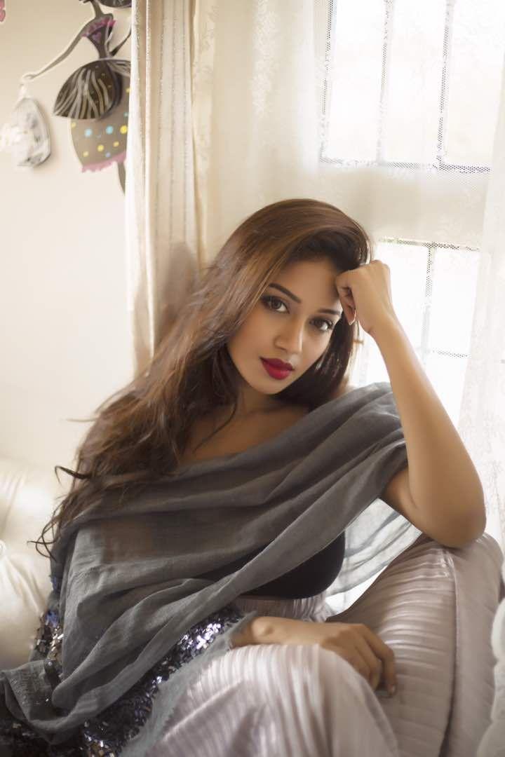 Actress Nivetha Pethuraj Latest Hot & sPICY Photoshoot Stills