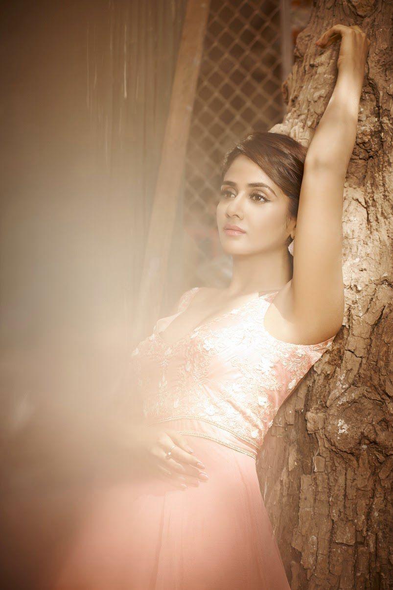 Actress Parul Yadav Latest Photoshoot Stills