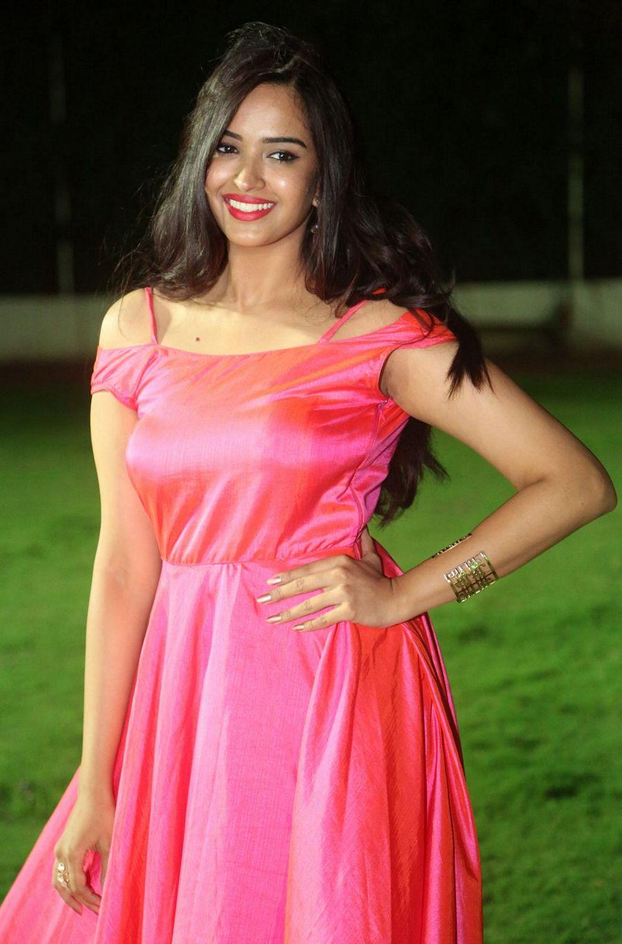 Actress Pooja Latest Photo Stills