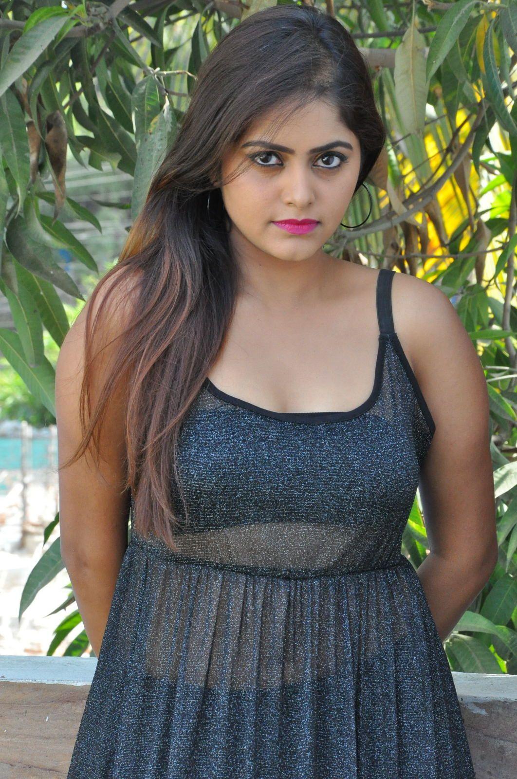 Actress Pragya Nayan Latest Hot & Spicy Photos