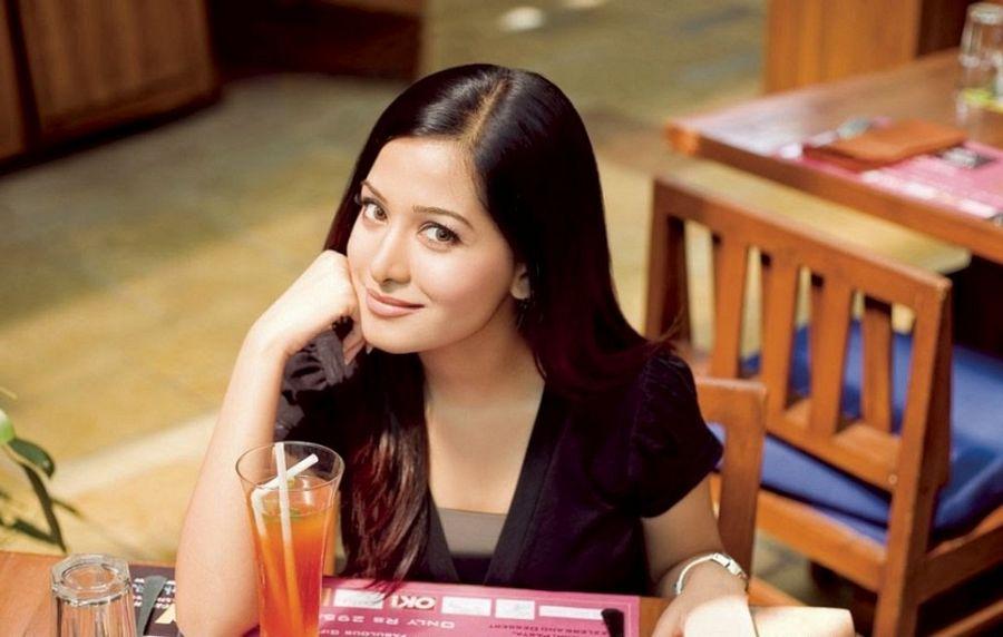 Actress Preetika Rao Latest Photo Stills