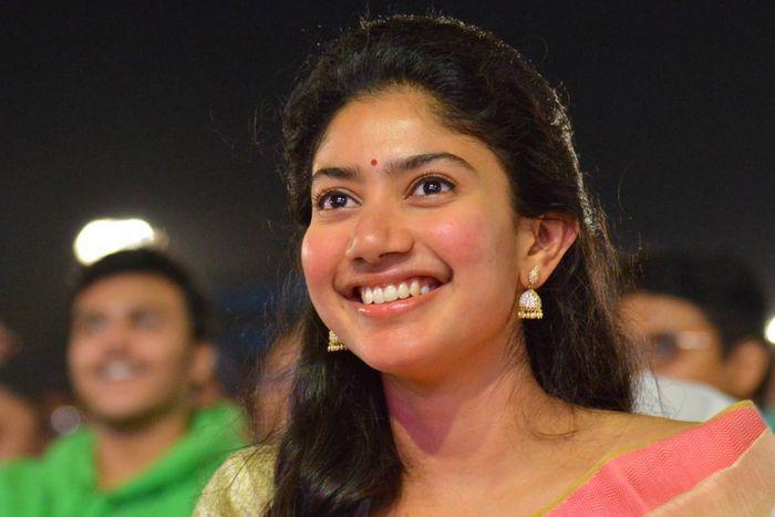 Actress Sai Pallavi Latest 2017 Photo Stills