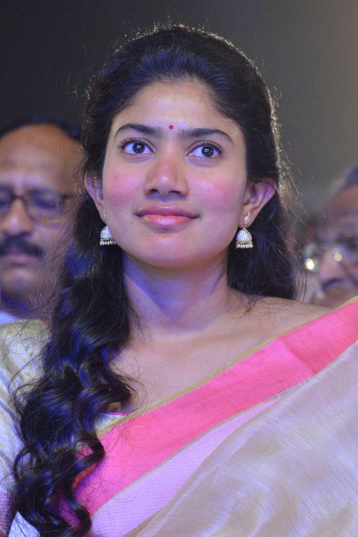 Actress Sai Pallavi Latest 2017 Photo Stills