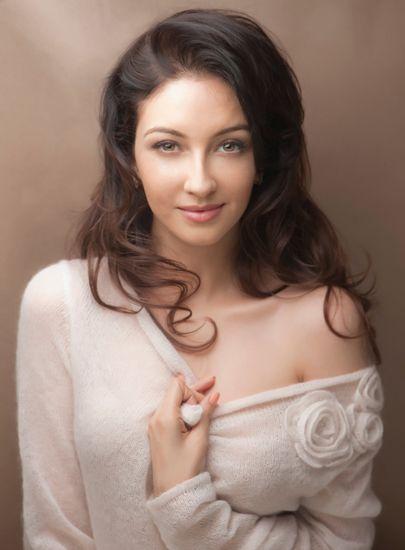 Actress Saumya Tandon Latest Photo Stills