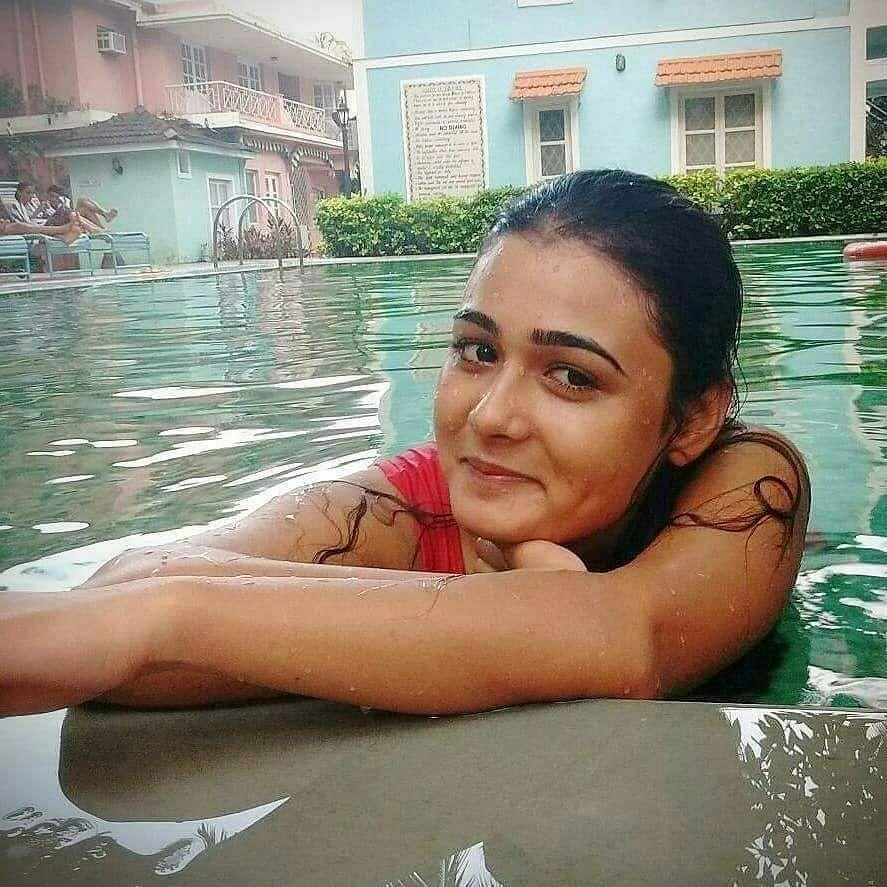 Actress Shalini Pandey Mind Blowing Photos