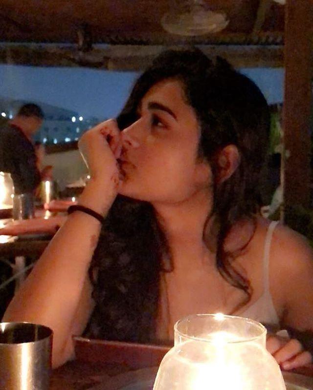 Actress Shalini Pandey Mind Blowing Photos