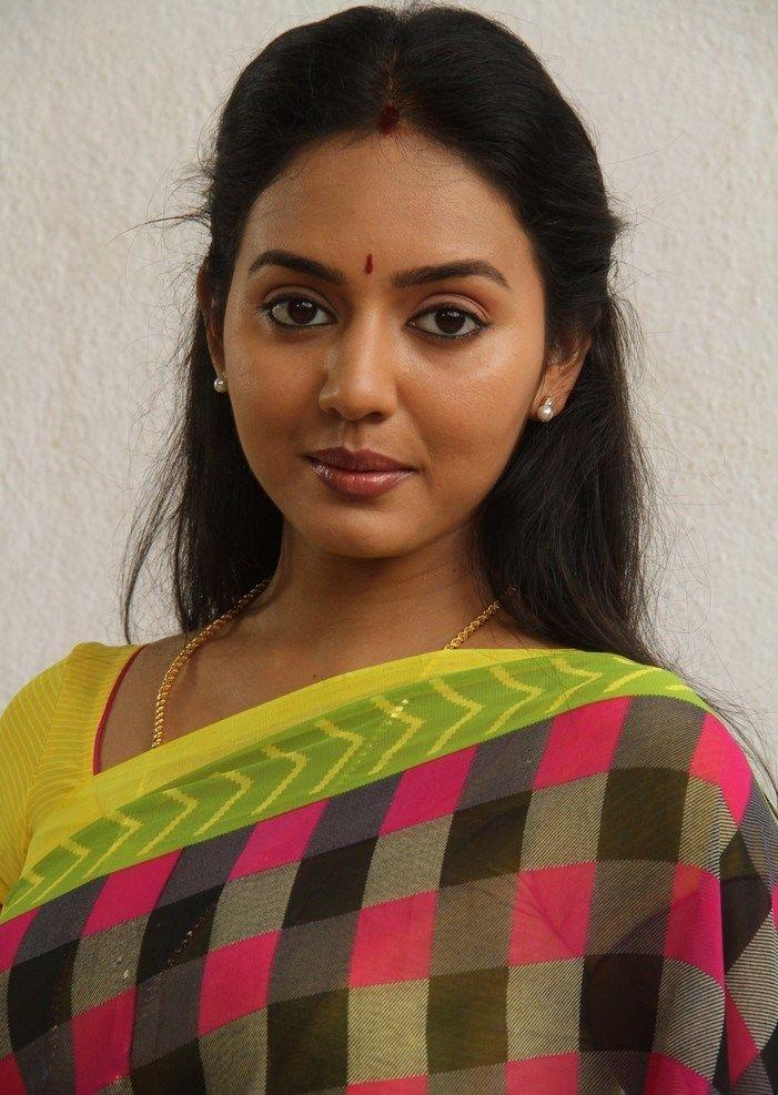 Actress Vidya Pradeep Photo Gallery