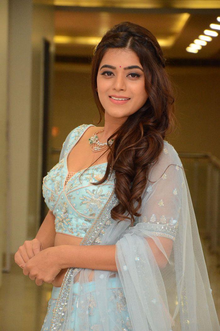 Actress Yamini Bhaskar Latest 2018 Photo Stills