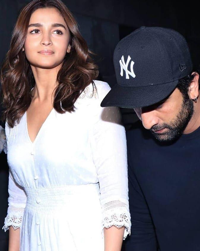 Alia Bhatt spotted with her Boyfriend Ranbir Kapoor