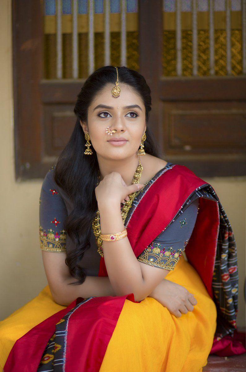 Anchor & Actress Sreemukhi Latest Still With Cute Smile