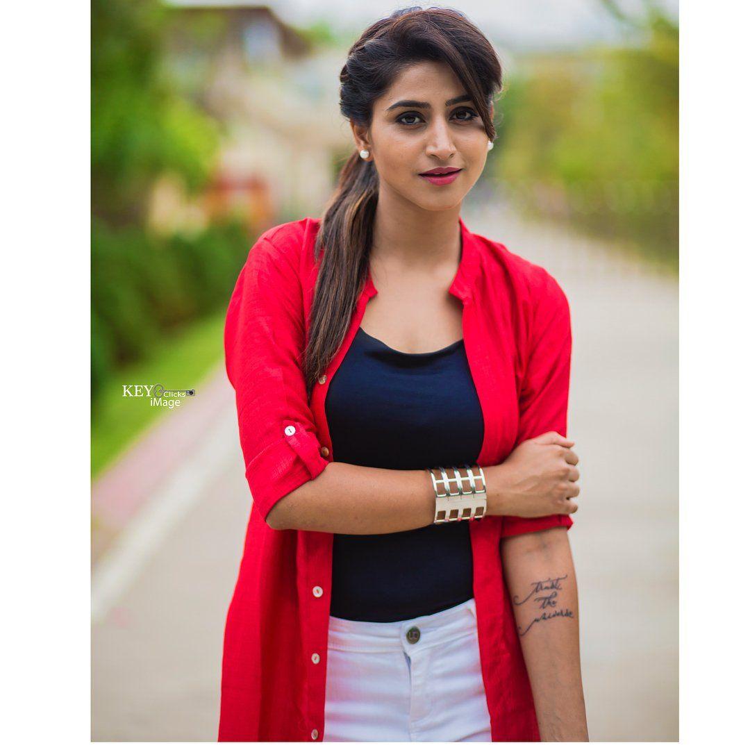 Anchor Varshini Sounderajan Latest Clicks!