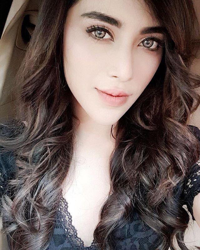 Angela Krislinzki Latest 2018 Unseen Hot Photo Stills