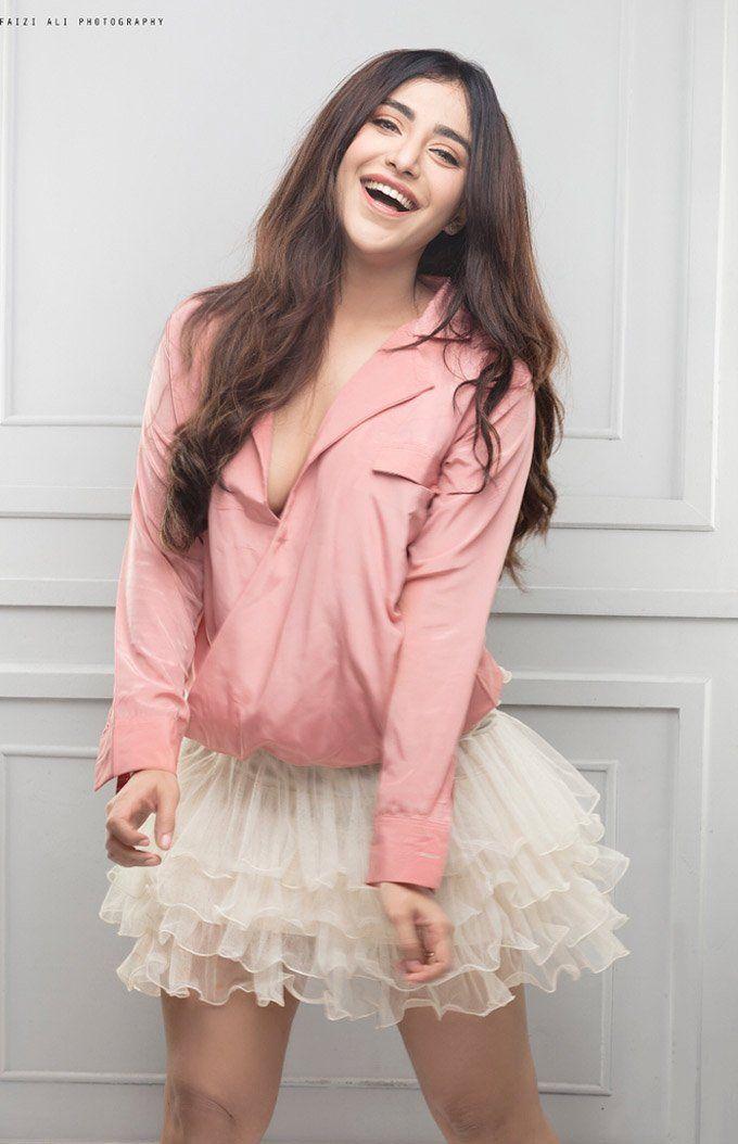 Angela Krislinzki New Unseen Photo Stills