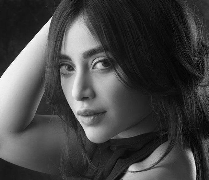 Angela Krislinzki New Unseen Photo Stills