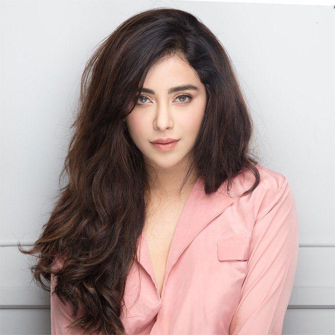 Angela Krislinzki New Unseen Photo Stills