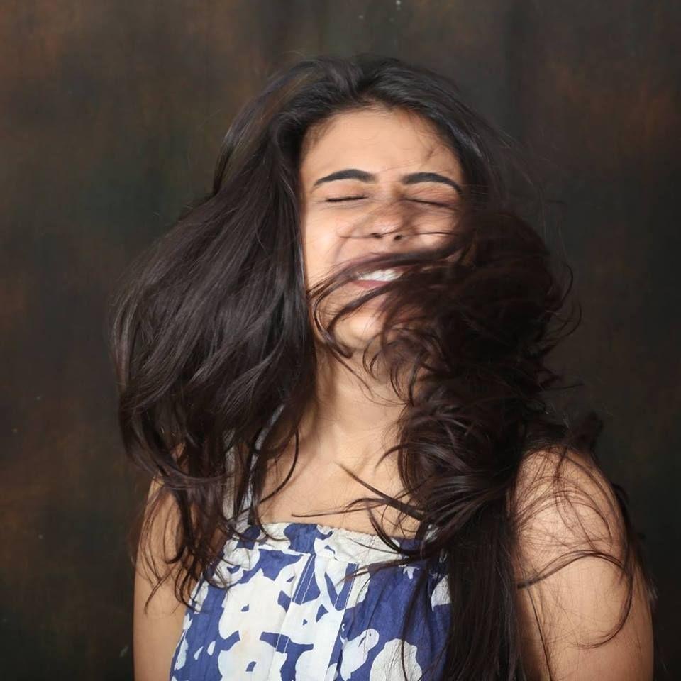 https://www.indiaherald.com/ImageStore/images/movies/movies-actress/Arjun-Reddy-Fame-Shalini-Pandey-Rare--Unseen-Photos20.jpg