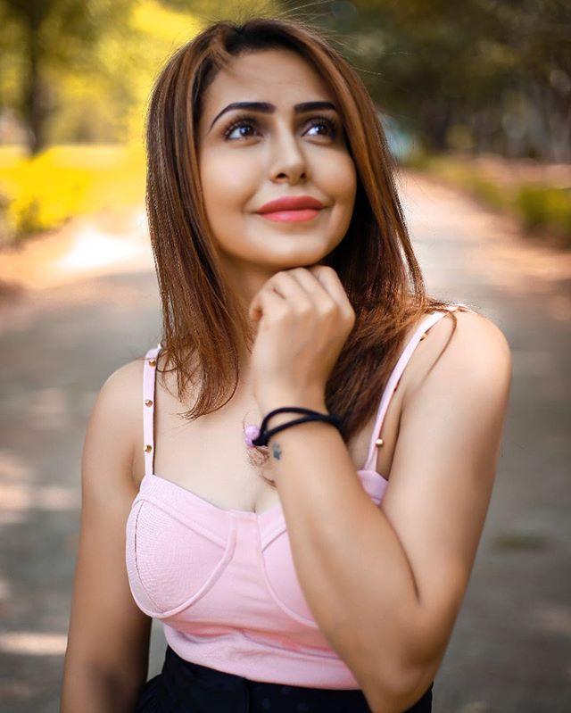 Bigg Boss fame Nandini Rai Latest Unseen Photo Stills