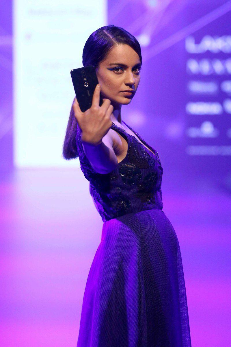 Bollywood Actress Showstoppers at Lakme Fashion Week 2018