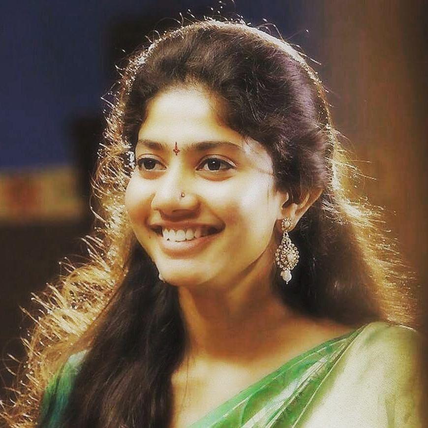 Cute Actress Sai Pallavi Latest Unseen Photo Stills