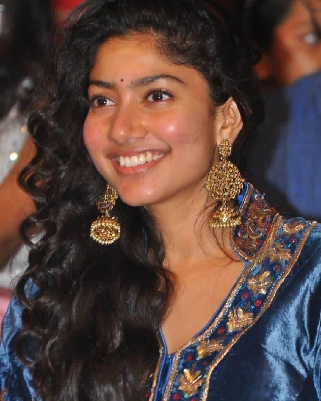 Cute Actress Sai Pallavi Latest Unseen Photo Stills