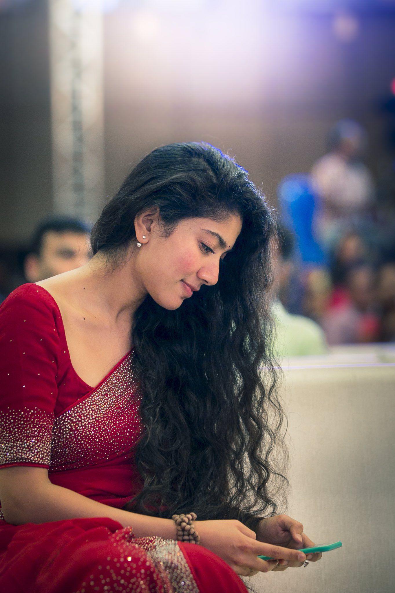 Cute Actress Sai Pallavi Latest Unseen Photo Stills